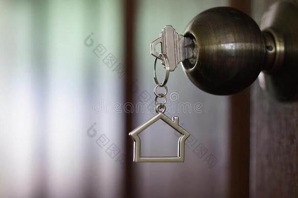 家<strong>钥匙</strong>和房屋<strong>钥匙</strong>cha采用采用<strong>钥匙</strong>hole,财产观念