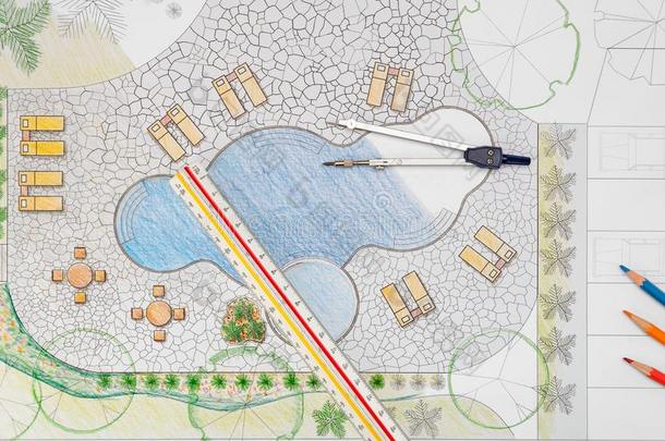 风景建筑师设计后院水池计划