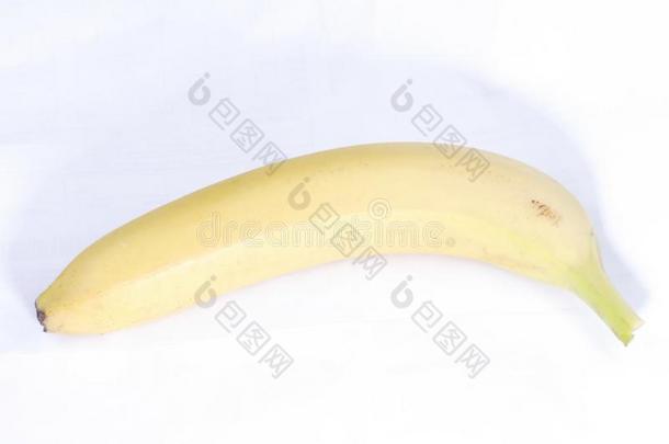 生的黄色的香蕉在一天