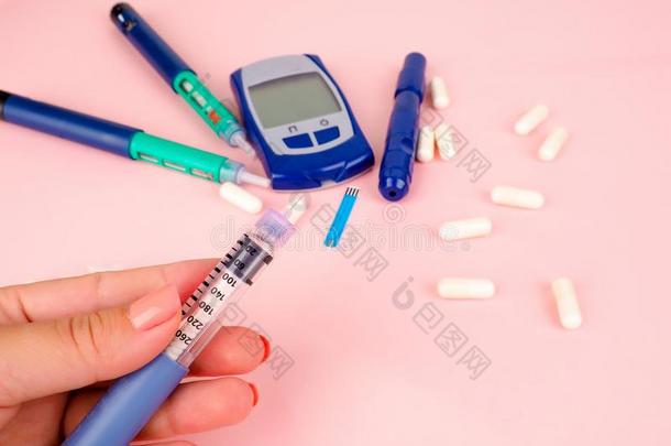 胰岛素注射针或笔f或使用在旁边糖尿病患者,胰岛素一