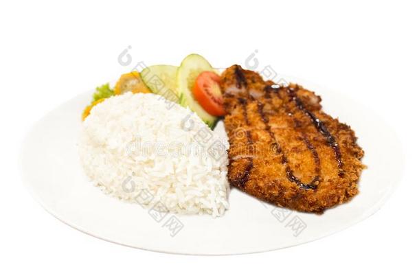 日本人食物,稻和猪肉肉片日语。猪排向白色的后座