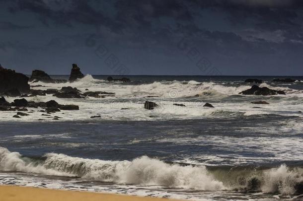 <strong>暴风雨</strong>向海.沙<strong>海滩</strong>在的时候<strong>暴风雨</strong>.