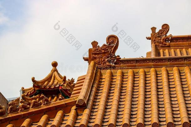 中国人虔诚的庙屋顶