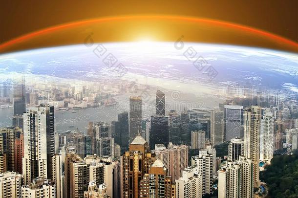 现代的都市的地平线.行星地球日出.全世界的互联网英语字母表的第3个字母