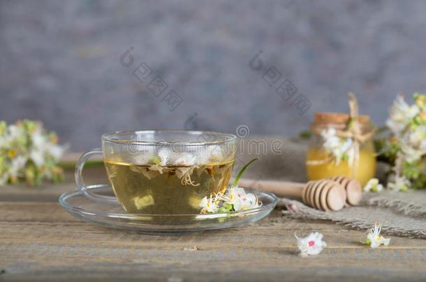 玻璃杯子关于栗子茶水.特写镜头