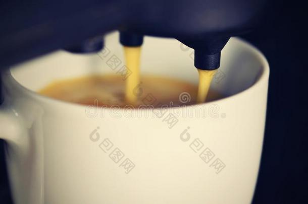 咖啡豆机器制造浓咖啡咖啡豆.早晨杯子关于咖啡豆为