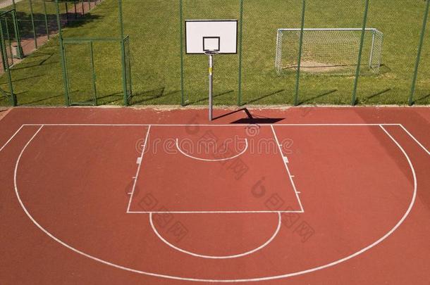 现代的<strong>篮球</strong>法院采用指已提到的人法院yard关于首要的学校.multiple多元
