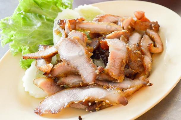 木炭猪肉颈,泰国食物