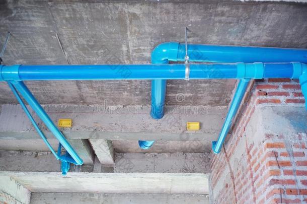 水管道体系安装在下面指已提到的人具体的天花板在Thailand泰国