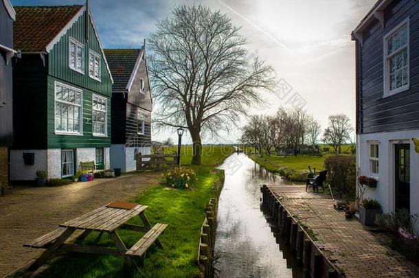 荷兰Netherlands.荷兰的正式名称为尼德兰王国维拉格,软炭质页岩,木材房屋,颜色,运河