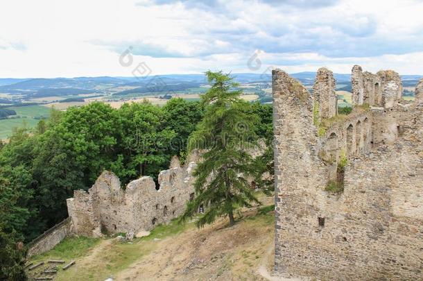 角落关于主要的建筑物关于老的城堡破坏从塔.捷克人锐气
