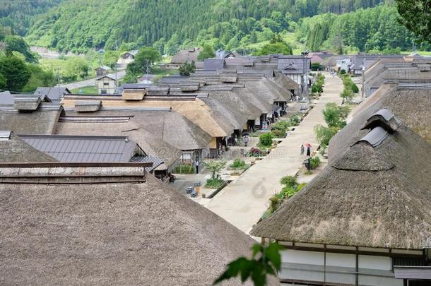 欧池-久久采用托霍库地区,黑色亮漆