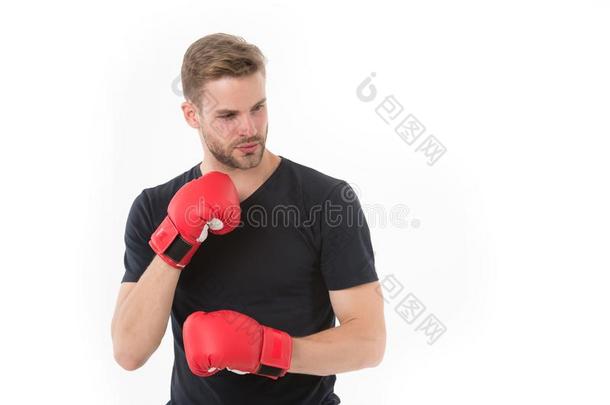 确信的拳击手.运动员训练和拳击拳击手套.拳击英语字母表的第3个字母