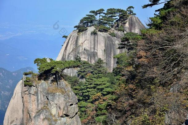 顶关于指已提到的人小山在登上呜呼！,num.九辉煌的登上ains