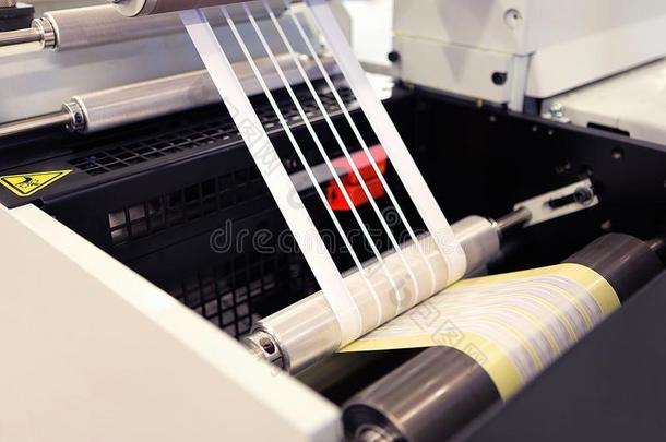 关-在上面射手关于标签制造业向多功能<strong>印刷机器</strong>.