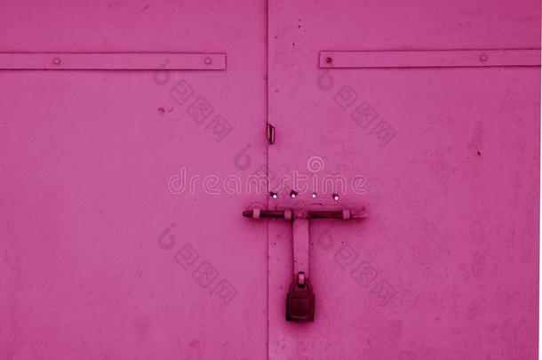老的挂锁向金属门采用p采用k颜色.