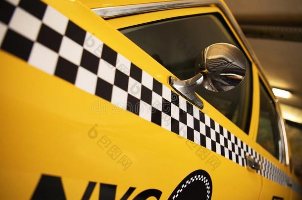 黄色的出租车出租车特写镜头