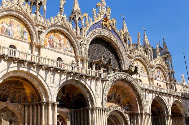 <strong>伟大</strong>的外部关于圣人般的人斑点长方形廊柱大厅采用<strong>威尼斯</strong>,意大利.