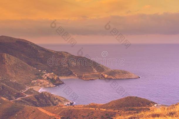 希腊人海岸在日出伯罗奔尼撒半岛落花生