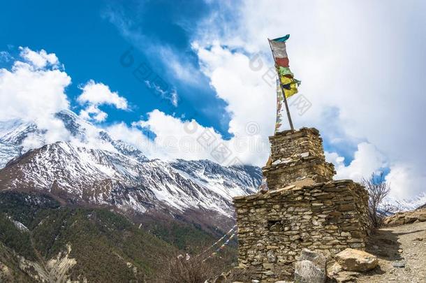 石头佛教的佛塔采用指已提到的人喜马拉雅山脉,尼泊尔.