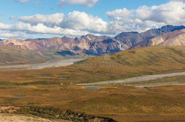 风景优美的德纳里峰国家的公园美国阿拉斯加州风景