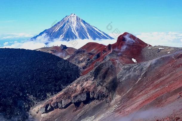 指已提到的人自然关于堪察加半岛,指已提到的人山和火山关于堪察克语