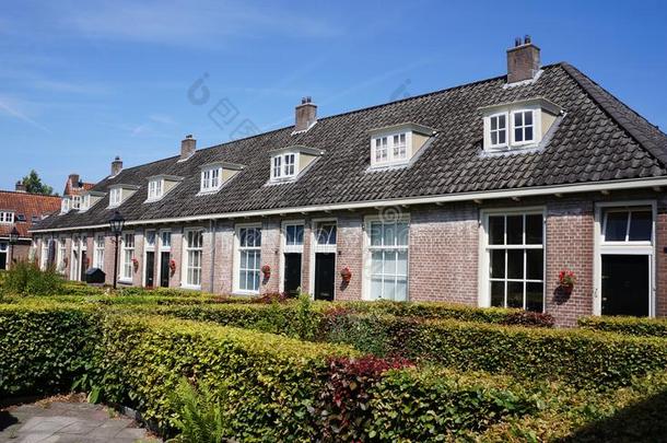 荷兰中部的自治区城市中心,指已提到的人Ne指已提到的人rlands.
