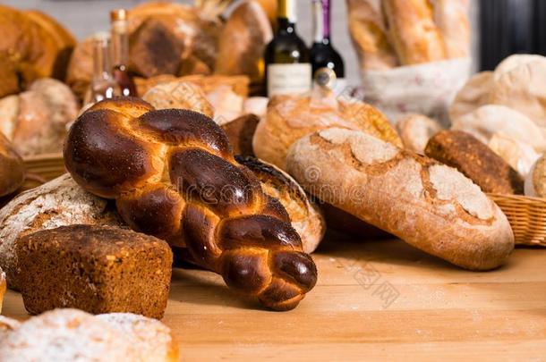 自家制的烘烤制作的白面包面包一条面包为安息日和又一个类型