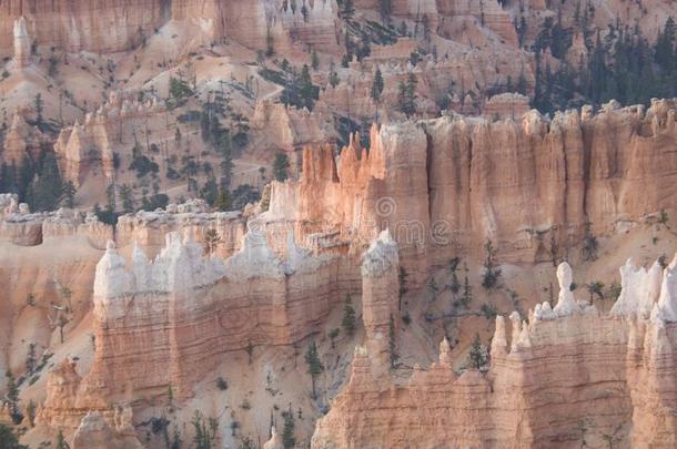 敬畏-鼓舞人心的岩石形成采用峡谷国家的公园布赖斯峡谷国家公园峡谷国家的公园