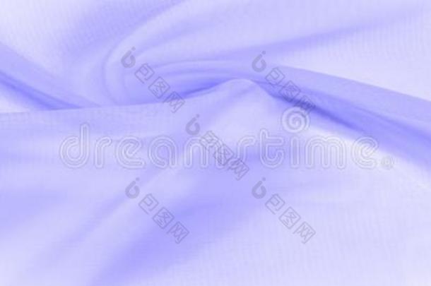 蓝色丝透明的织物.这丝是（be的三单形式难以置信地光滑的和