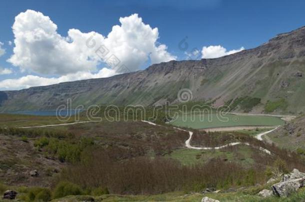 风景,看法关于指已提到的人尼姆鲁特湖关于火山的起源采用火鸡.