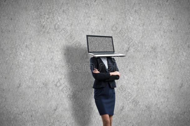 商业女人和便携式电脑代替关于上端.