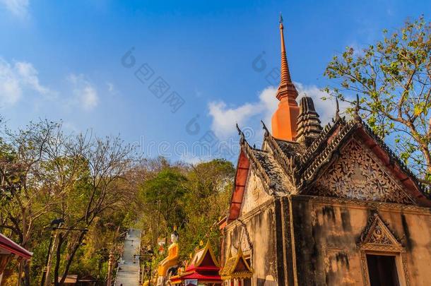 美丽的建筑学的建筑物关于泰国或高棉的佛教寺或僧院山RUP是一个<strong>面向</strong>对象且基于网络的程序开发方法论。根据Rational的说法青稞