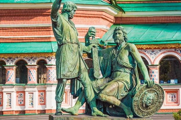 米宁和波扎斯基纪念碑向红色的正方形采用莫斯科