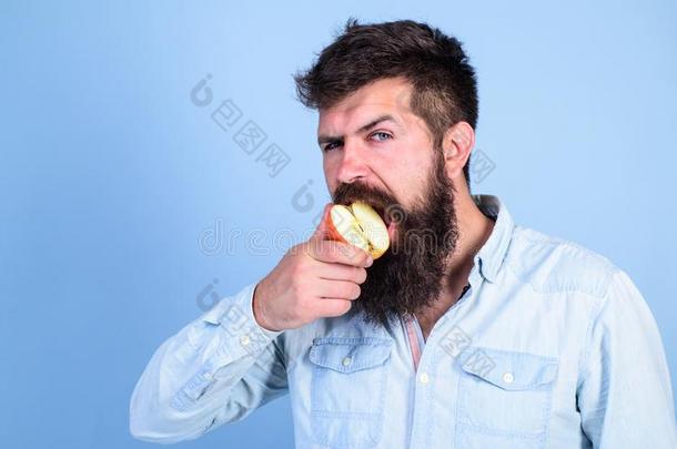 男人日常饮食营养食物成果.健康的营养观念.男人int.哈