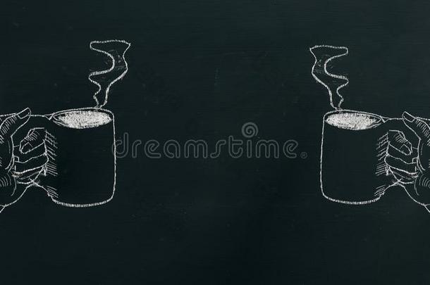 粉笔手绘画一手佃户租种的土地咖啡豆杯子和ste一m向bl一ck