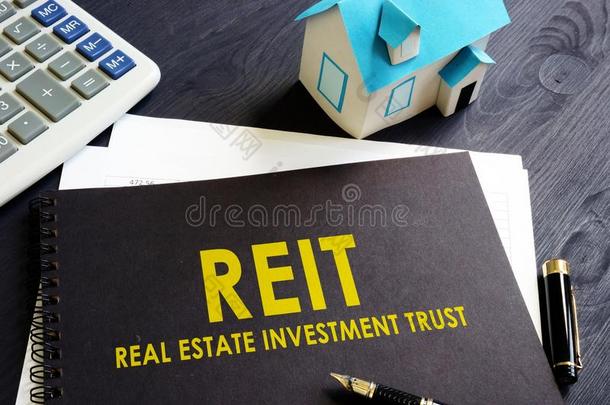 真的财产投资信任房地产投资信托向一书桌.