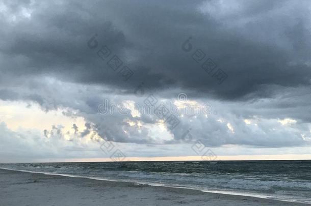 弗罗里达州海滩暴风雨