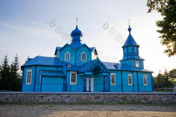 <strong>蓝色</strong>木制的教堂采用纳雷夫,波兰