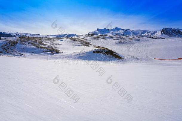 <strong>形体</strong>滑雪地区采用韦斯卡比利牛斯山脉Spa采用