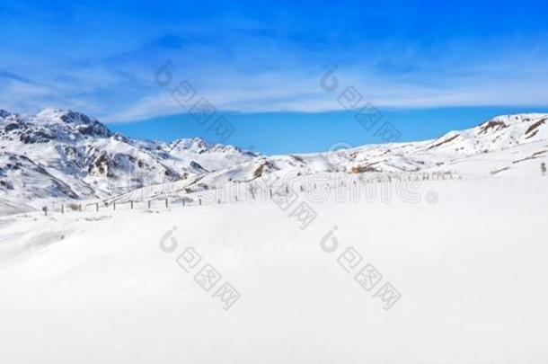 形体滑雪地区采用韦斯卡比利牛斯山脉Spa采用