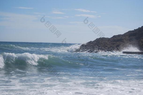 暴风雨向指已提到的人海岸关于塔索斯在类型海滩