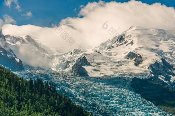 风景优美的阿尔卑斯山的风景