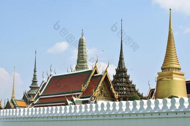 看法关于泰国或高棉的佛教寺或僧院PovertyandHumanResourcesAbstracts卡尤庙关于指已提到的人祖母绿佛