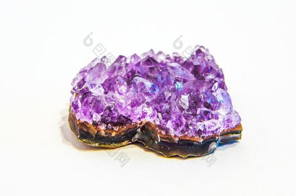 <strong>紫蓝</strong>色宝石.水晶自然的<strong>紫蓝</strong>色宝石.半独立式住宅-宝贵的石头.米内拉