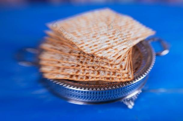 犹太人的传统的干的干燥的面包为逾越节庆祝精心选择的