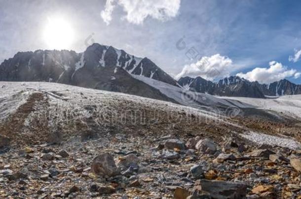 山冰河冰雪石头夏