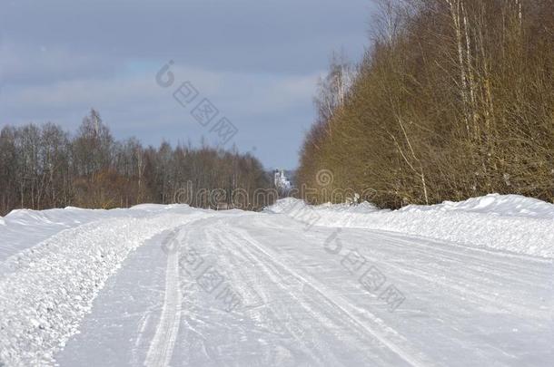 乡下的路大量的和雪