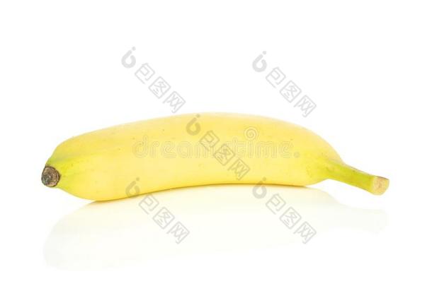 新鲜的黄色的香蕉隔离的向白色的