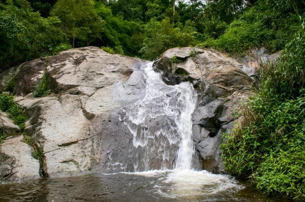 瀑布和石头大大地美好自然采用北方Thail和